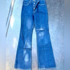 Levi’s Ribcage Bootcut Jean Size 29L